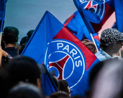 PSG Fotballdrakter gjennom Årene: En Tilbakeblikk